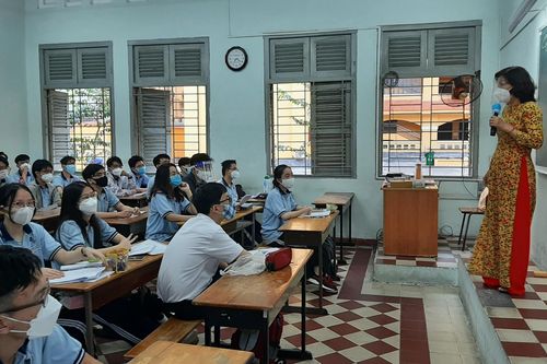 TP.HCM nói lý do chưa cho học sinh lớp 6 trở xuống đến trường từ 3/1