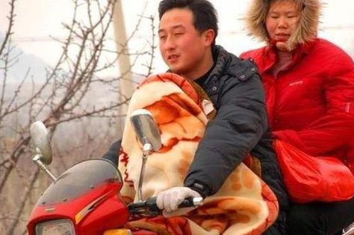 Mẹ cấm con dâu về ngoại ăn Tết, nàng dâu khéo léo trả lời khiến anh chồng mát mặt
