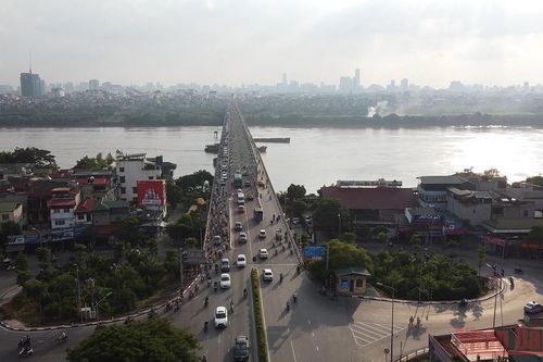 Xuyên đêm tiến hành kiểm định cầu Chương Dương