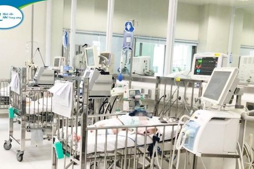 Trẻ nguy kịch vì sặc hạt na