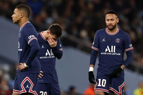 Messi cuối năm vẫn bị người Pháp chê gay gắt