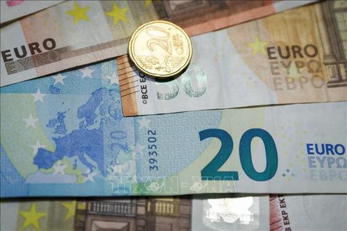 Phòng thí nghiệm bí mật của ECB phân tích tiền euro giả