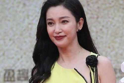 Dân mạng bất ngờ với hình ảnh chưa qua chỉnh sửa của minh tinh Lý Băng Băng