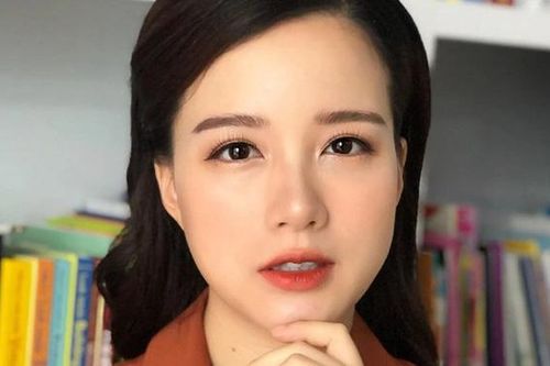 MC Minh Trang bức xúc với việc rao bán roi mây trên mạng