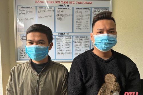 Triệt phá điểm chứa mại dâm núp bóng quán cà phê