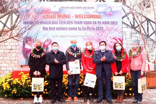 Khu du lịch quốc gia Sa Pa đón du khách nước ngoài 'xông đất' năm mới 2022