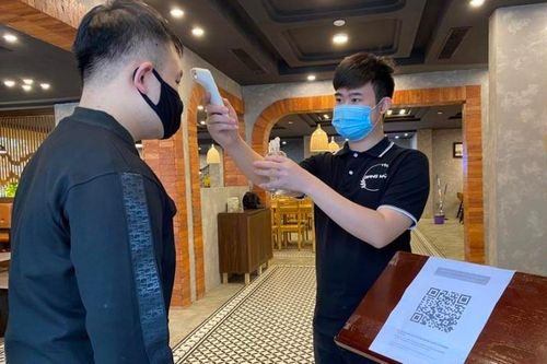 Quận Đống Đa cho phép mở lại bán hàng ăn uống tại chỗ