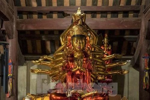 Tượng Phật 24 tay độc đáo ở xứ Nghệ