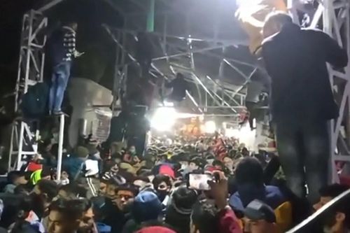 Ấn Độ: Giẫm đạp trong lễ đón năm mới, gần 30 người thương vong