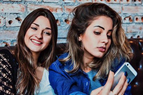Không nhận ra chính mình vì dùng app chỉnh ảnh
