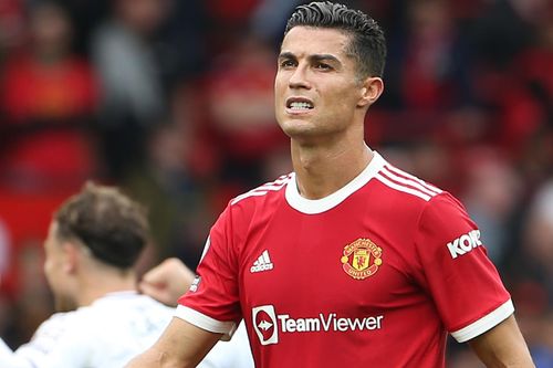 Ronaldo viết tâm thư gửi Fan, bày tỏ chưa hài lòng về năm 2021