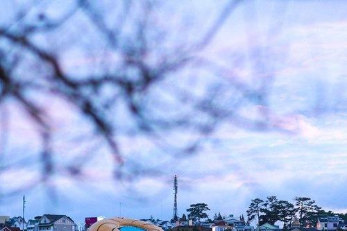 Hoàng hôn bên hồ Xuân Hương