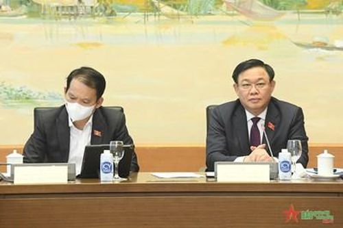 Chủ tịch Quốc hội: Các quyết sách không đúng, không trúng là có lỗi với sự phát triển của đất nước