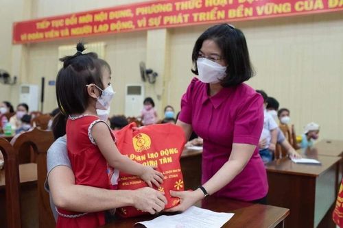 TP Hồ Chí Minh: Nhiều hoạt động chăm lo Tết Nguyên đán 2022 cho công nhân, lao động khó khăn