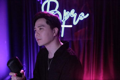Trịnh Thăng Bình: 'Tôi không mê nhà, xe, bao nhiêu tiền làm ra, tôi đầu tư cho studio của mình hết'