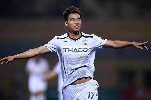 Top 5 cầu thủ Việt Nam từ chối rời V.League ra nước ngoài thi đấu