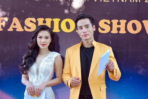 Nam vương Cao Xuân Tài sánh đôi Hoa hậu Yến Trang làm MC