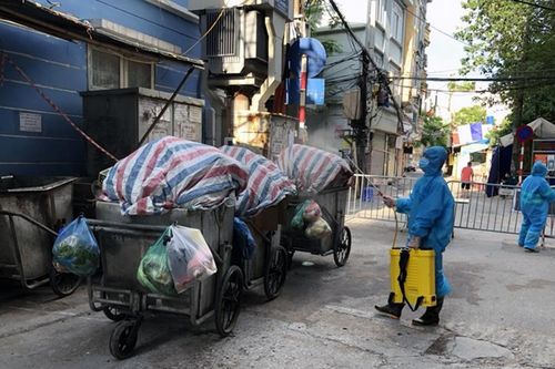 Bất cập thu gom và xử lý rác thải y tế