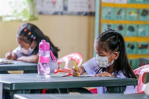 COVID-19 tại ASEAN hết 4/1: Cả khối trên 15 triệu ca bệnh; Philippines phong tỏa Hạ viện vì Omicron