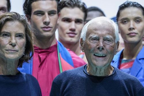 Nhà mốt Giorgio Armani hủy các buổi trình diễn tại Milan, Paris do dịch COVID-19