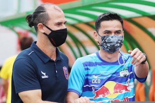 Tân binh giá 11 tỷ ghi bàn cho HAGL, Kiatisak nở nụ cười hạnh phúc