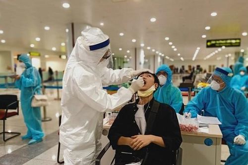 Cục Hàng không kiến nghị bỏ test nhanh đối với khách nhập cảnh