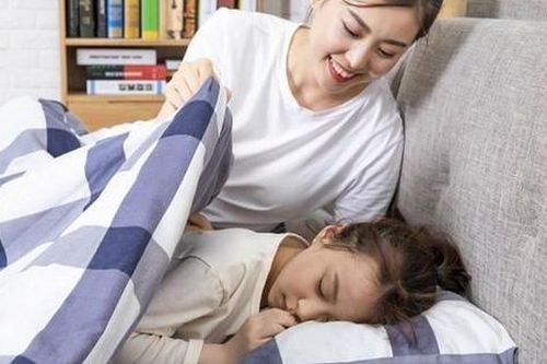 Trước khi ngủ 1 tiếng, bố mẹ nên làm 4 điều này để cải thiện IQ, EQ cho trẻ