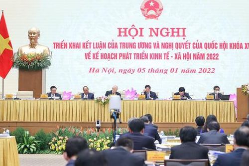 Năm 2022: Vaccine, thuốc điều trị COVID-19 và trách nhiệm của người dân là yếu tố quyết định trong 'cuộc chiến' chống COVID-19