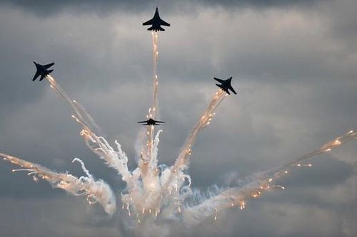 Iran sắp nhận 32 chiến đấu cơ Su-35 từ Nga, Israel lo lắng ra mặt?