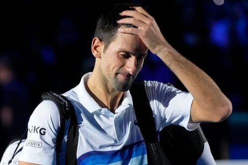 Úc tạm hoãn trục xuất Novak Djokovic
