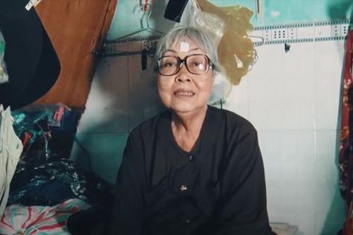 Nghệ sĩ cải lương Trang Thanh Xuân: Tuổi trẻ là cô đào được săn đón, về già mưu sinh bằng nghề bán vé số