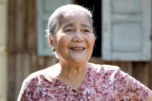 'Bà nội quốc dân' Lê Thiện thay con dâu đi 'đánh ghen', máu lửa chẳng thua ai