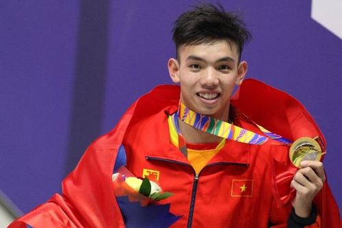 Kình ngư Nguyễn Huy Hoàng về nhất cuộc bầu chọn VĐV tiêu biểu toàn quốc 2021
