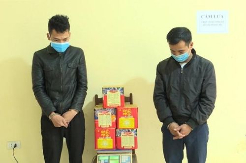 Bắt giữ nhóm thanh niên mua 10kg pháo nổ về chơi Tết