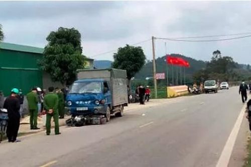 Hai cụ ông thương vong trên đường đi nhận lương hưu