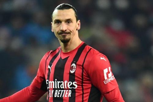 Ibra được HLV Mourinho bảo vệ trước CĐV quá khích