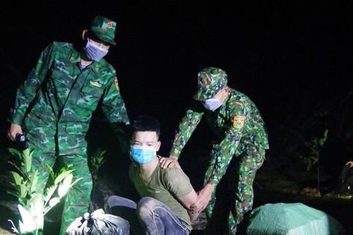 Biên phòng Quảng Trị phát hiện, thu giữ gần 300kg pháo hoa ở khu vực biên giới