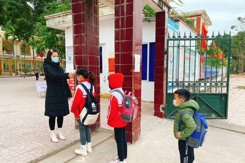 Học sinh thành phố Bắc Giang trở lại trường học tập từ 10/1