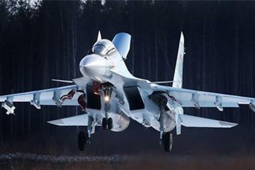 Từ 'con gà đẻ trứng vàng', tiêm kích Su-35 của Nga bất ngờ bị thất thế hàng loạt