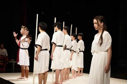 Sân khấu trong nỗ lực 'hồi sinh'