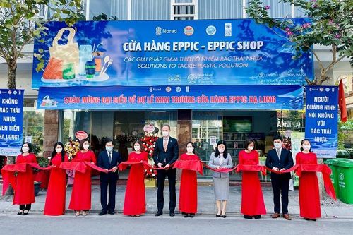 Hạ Long: Khai trương cửa hàng trưng bày sản phẩm, dịch vụ sáng tạo nhằm giảm ô nhiễm rác thải nhựa
