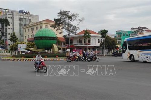 Sóc Trăng bỏ giới hạn thời gian người dân ra đường vào ban đêm