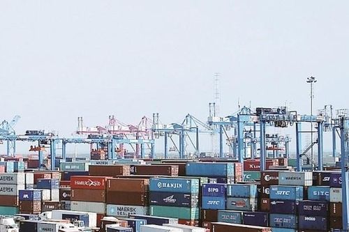 Thiếu container lạnh cho xuất khẩu nông sản khiến giá thuê quá cao