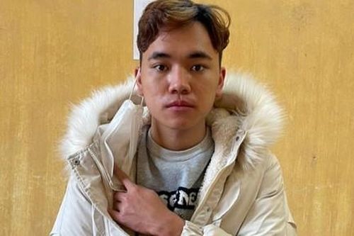Tin lời thầy bói, mẹ bán bốn mảnh đất lấy ba tỷ đồng chữa bệnh cho hai con