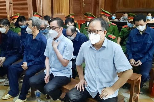 Tuyên phạt bị cáo Tất Thành Cang 10 năm tù
