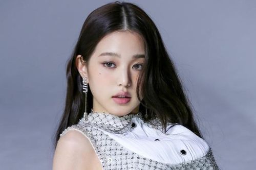 Nữ thần tượng liên tục bị chỉ trích