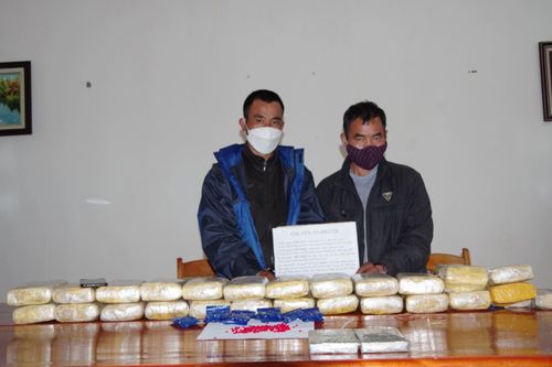 Triệt phá đường dây ma túy, thu giữ 12 bánh heroin và 144.000 viên ma túy tổng hợp