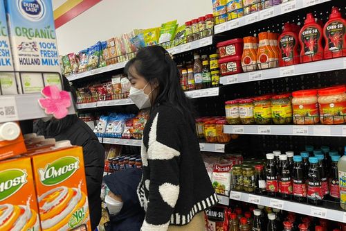 Siêu thị kích cầu, giảm giá nhiều mặt hàng nhân dịp Tết Nguyên đán