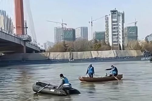 Mới đi làm được 4 tháng, thầy giáo 24 tuổi nhảy sông tự tử, nguyên nhân xuất phát từ học sinh