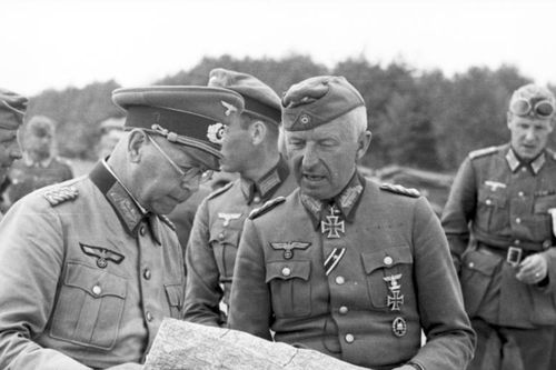 Tướng Erich von Manstein - kẻ nguy hiểm chỉ sau Hitler